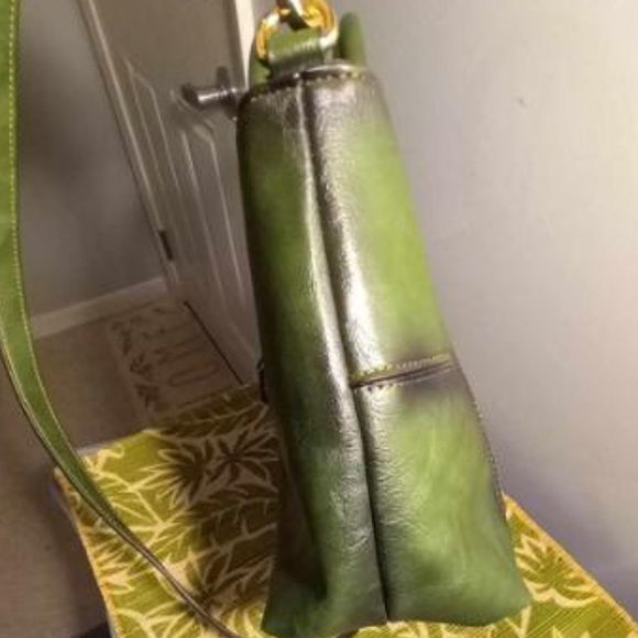 Round Handle Green Handbag - Picture 5 of 9